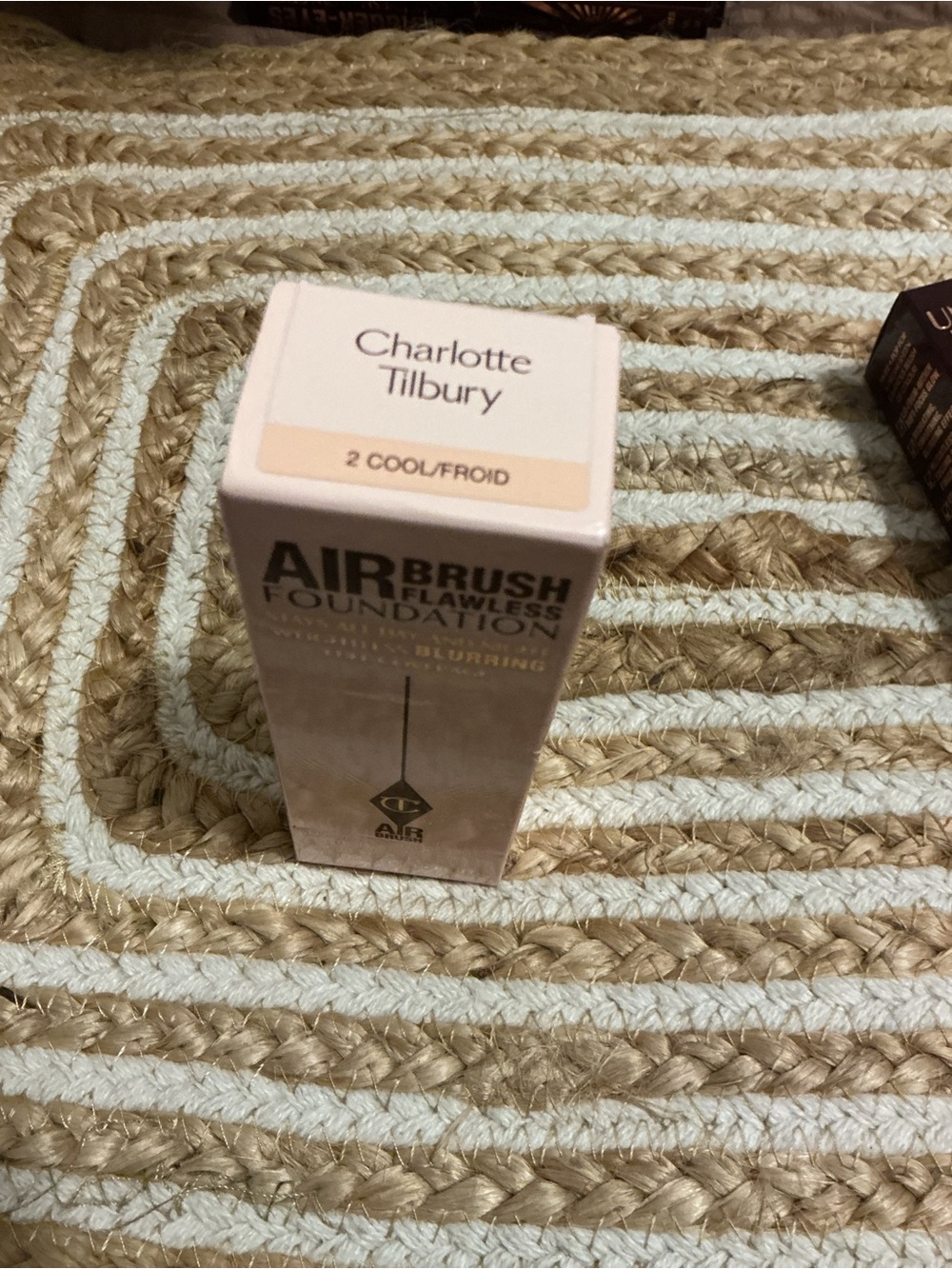 Charlotte Tilbury Airbrush Flawless Foundation - 2 cool